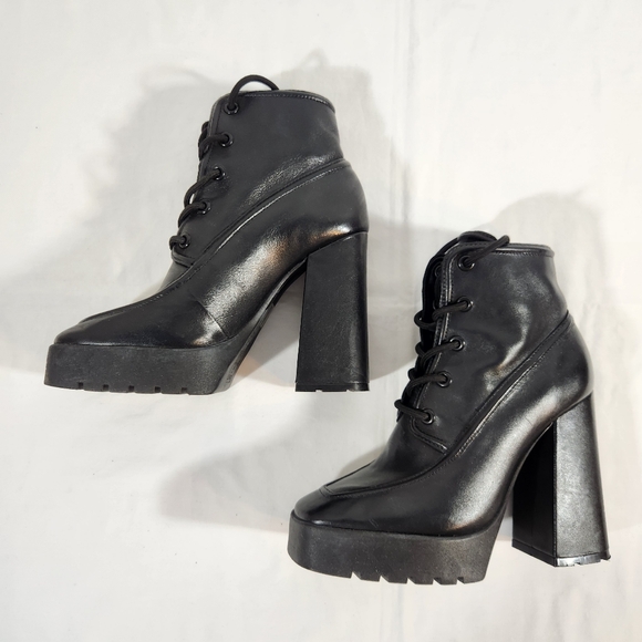 SCHUTZ Shoes - Schutz Black Taliani Leather Lace Up Platform Boots Size 9